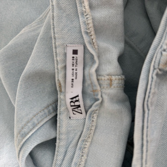 Zara Jeans Woman’s 6 Light Wash -High Waisted-Button Fly -Wide Leg Crop - Picture 6 of 9